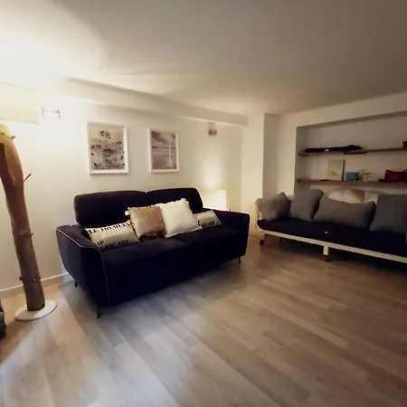 Holiday home Agreable Maison Tres Cosy Centre S/mer *