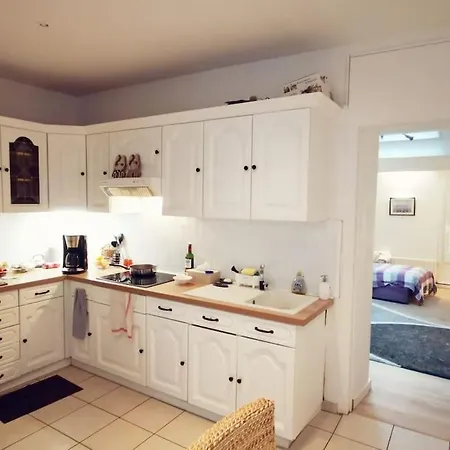 Holiday home Agreable Maison Tres Cosy Centre S/mer *